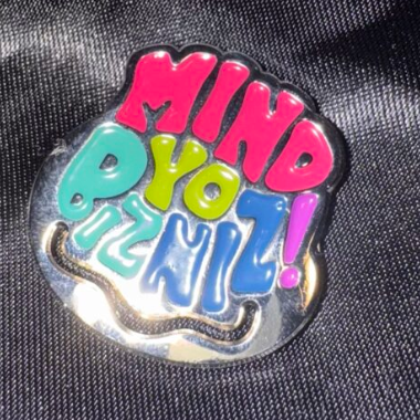 "Mind Yo Bizniz" Needle Minder