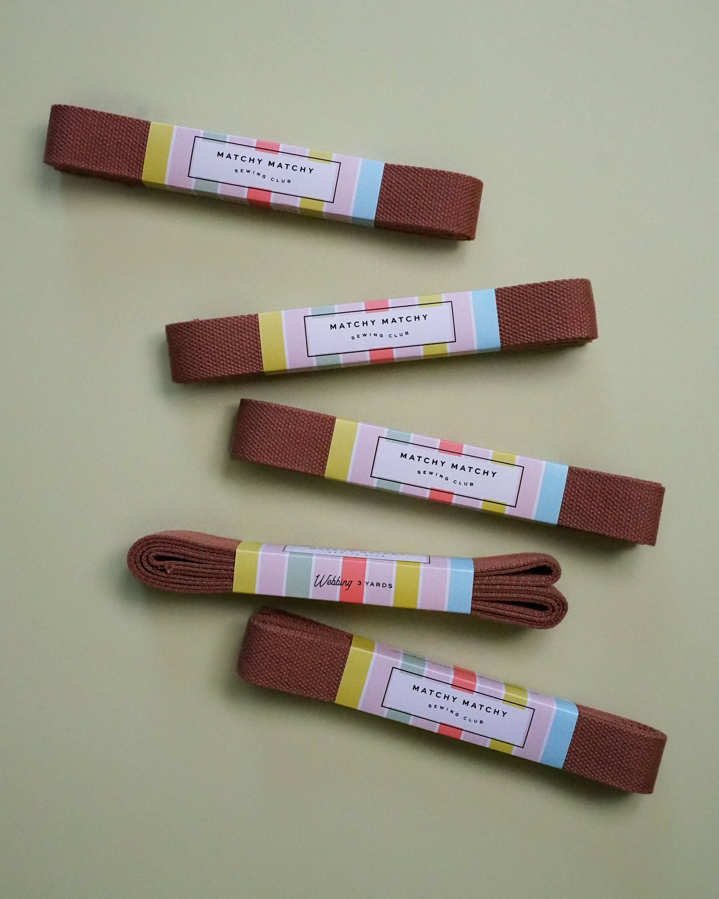 Brown Webbing: 3 yards