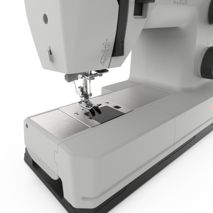 Q132A Mechanical Sewing Machine
