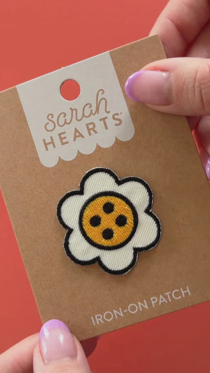 Daisy Button Iron-On Patch