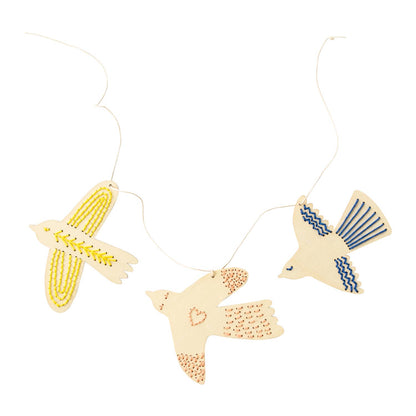 Wooden Bird Embroidery Kit – Beginner-Friendly DIY Garland