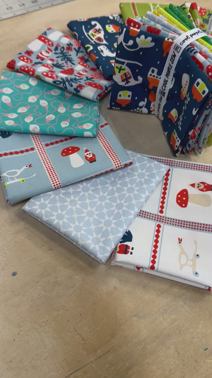 Little House Christmas FQ Bundle